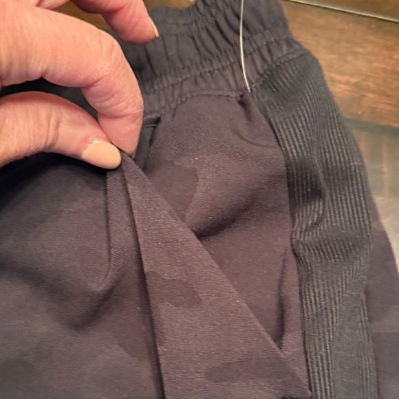 Athleta women’s Dark Camouflage Joggers - Picture 3 of 5